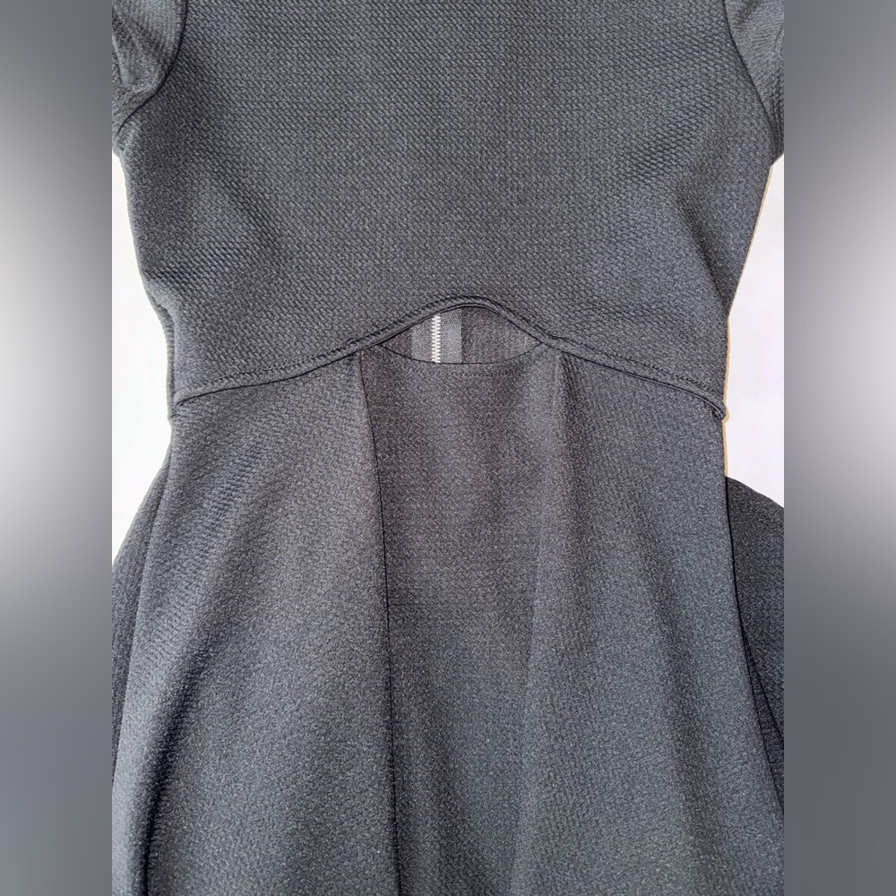 Anthropologie Black Short Sleeve Fit & Flare Mini Dress EUC Cutout A Line LBD - Picture 4 of 8